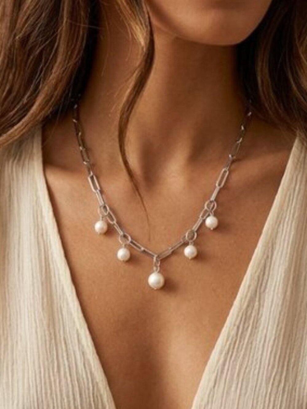 Silver Link Necklace with White jade Pearl Drops